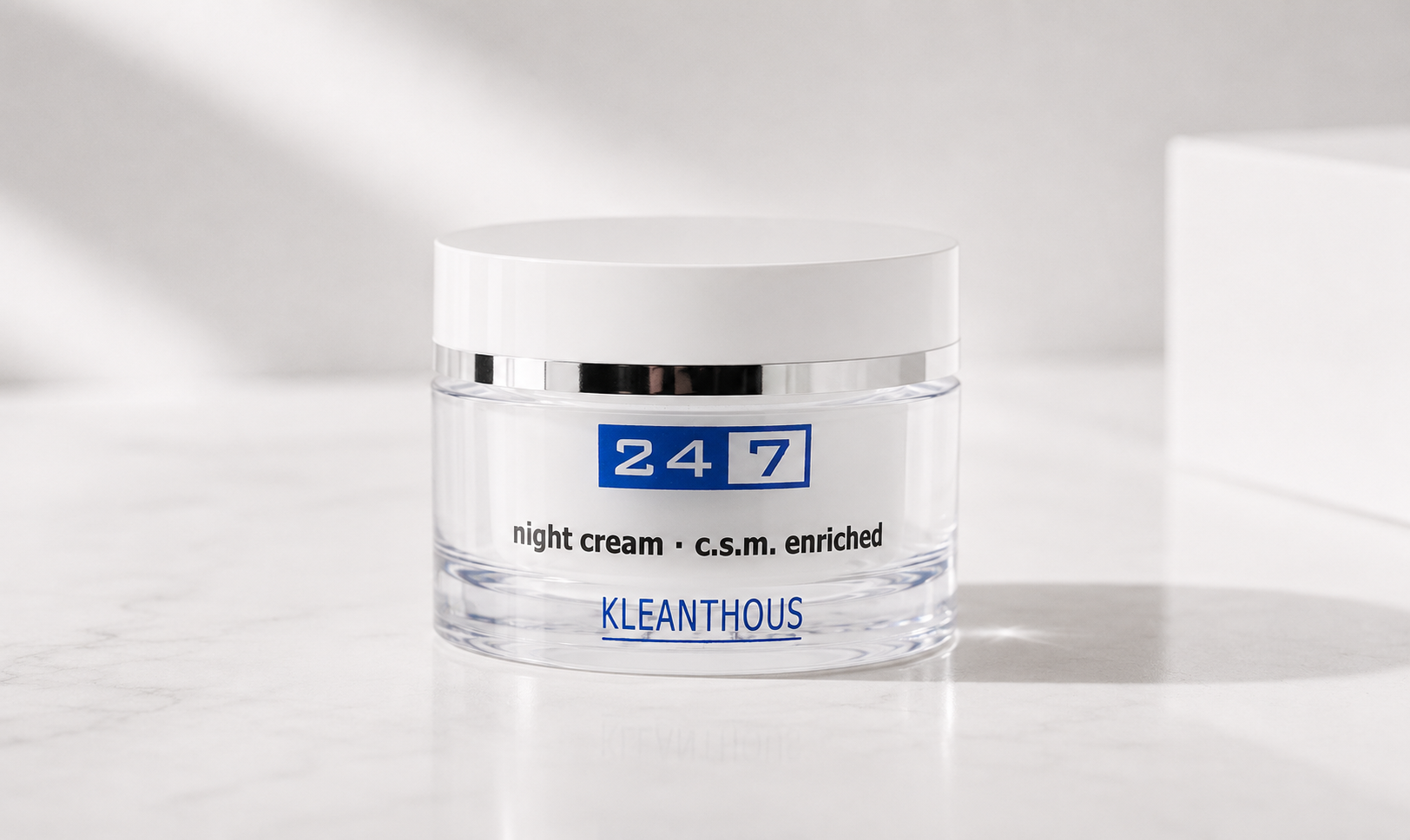 Night Cream Kleanthous – kem dưỡng ban đêm giàu dưỡng chất, hỗ trợ cấp ẩm và làm mềm làn da khô.